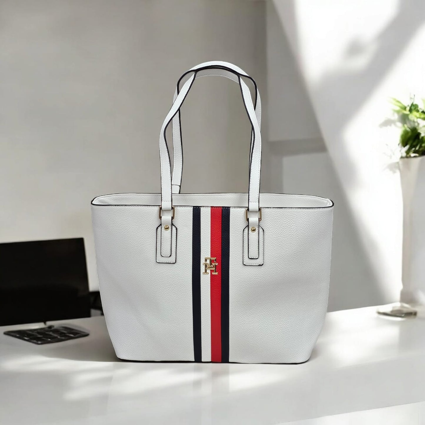 MALA TH WHITE 560