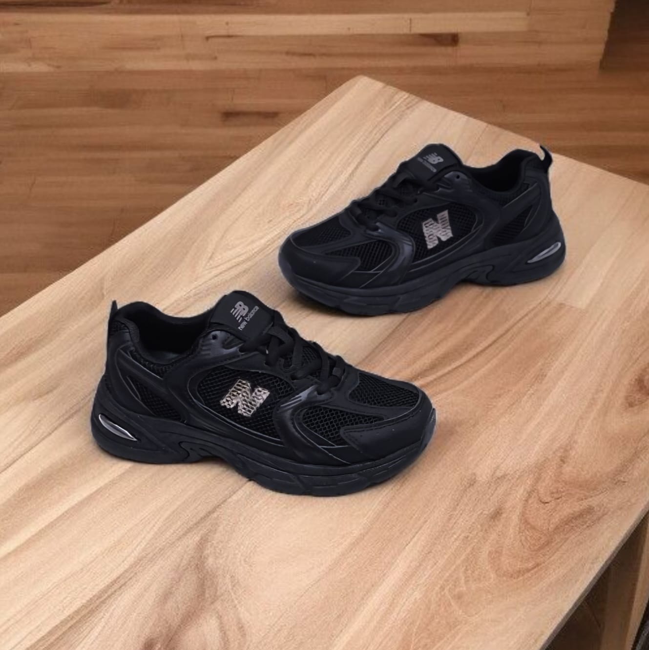 NB BLACK 693